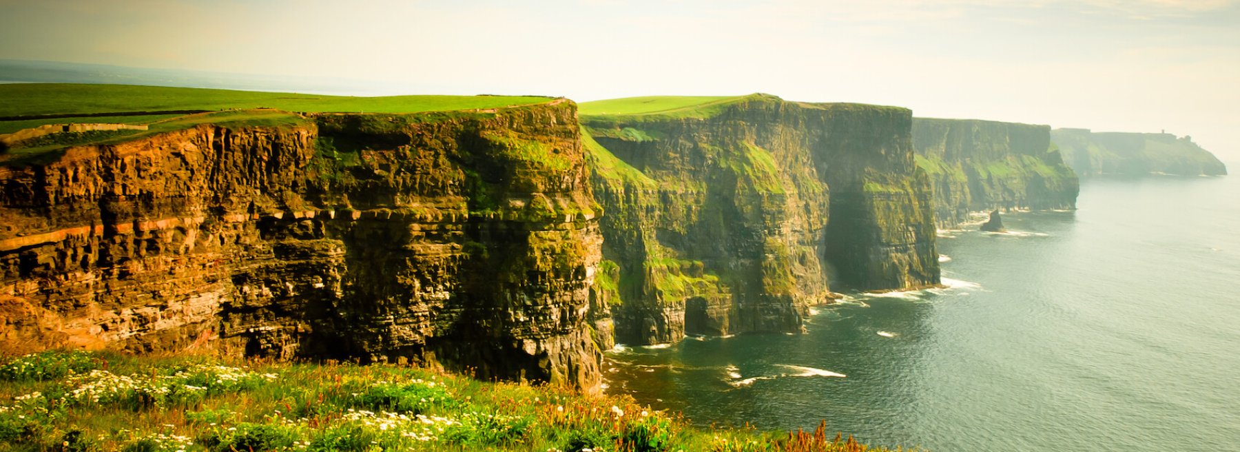 irland-cliffs.jpg |  ID 18387274 © Altezza | Dreamstime.com Irland |  ID 18387274 © Altezza | Dreamstime.com